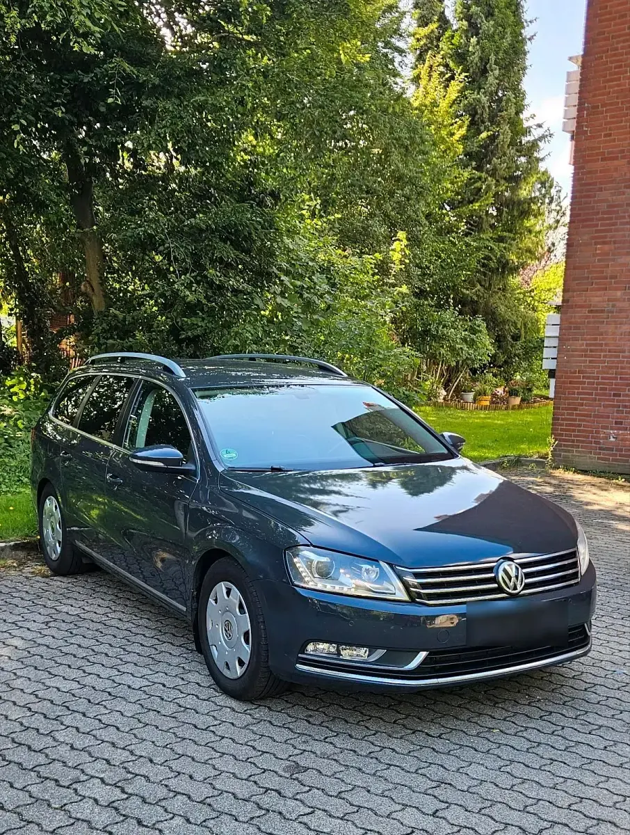 Gebraucht VW Passat 150 PS (110 kW) 2012 Grau Kombi