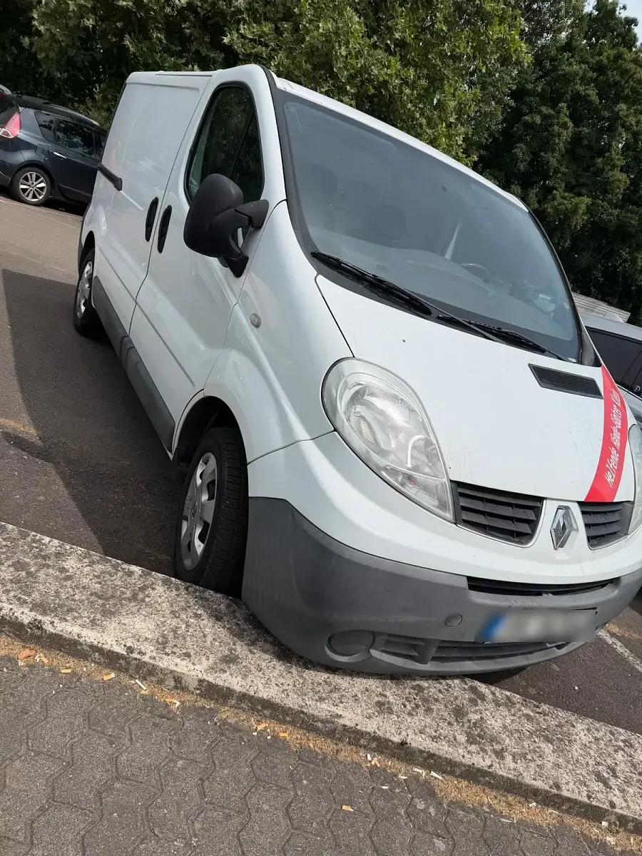 Gebraucht Renault Traffic 89 PS (65 kW) 2011 Weiß Van / Kleinbus