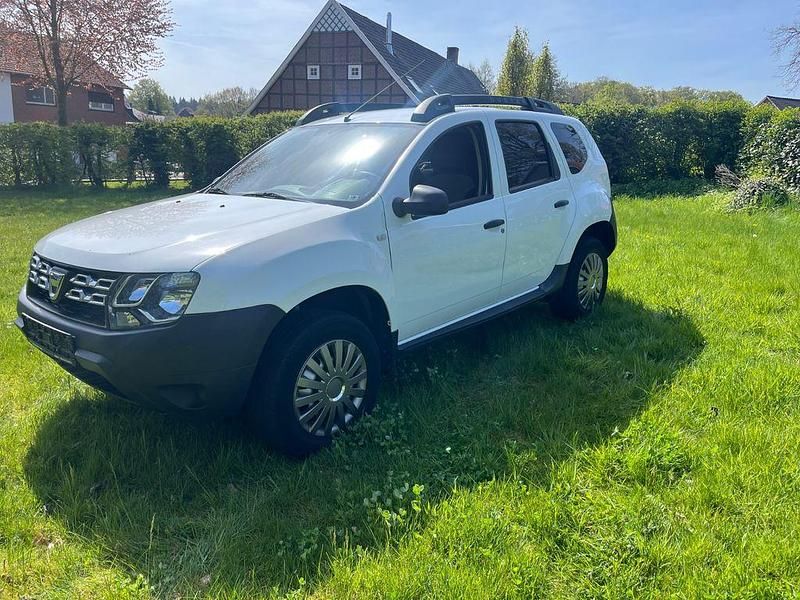 Gebraucht Dacia Duster Celebration 105 PS (77 kW) 2014 Weiß SUV