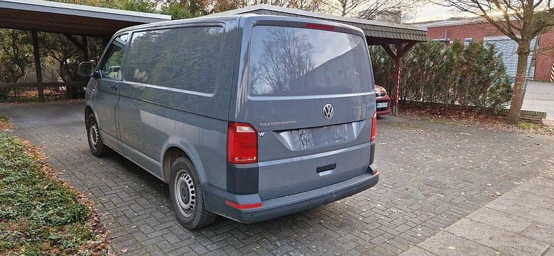Grau Gebraucht 2019 VW Transporter Van | 15.990 € - Bild 1/4