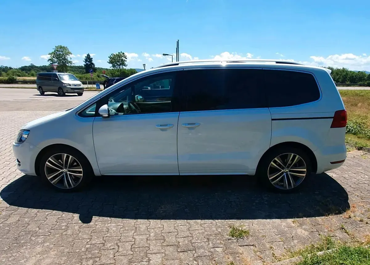 Gebraucht VW Sharan Highline 140 PS (102 kW) 2014 Weiß Van / Kleinbus