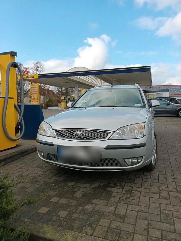 Gebraucht Ford Mondeo 125 PS (91 kW) 2007 Silber Kombi