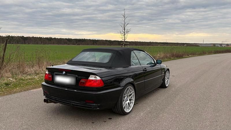 Gebraucht BMW 323 170 PS (125 kW) 2000 Schwarz Cabrio