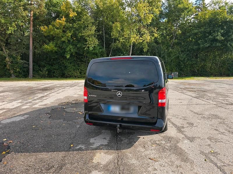 Gebraucht Mercedes V220 163 PS (119 kW) 2017 Schwarz Van / Kleinbus