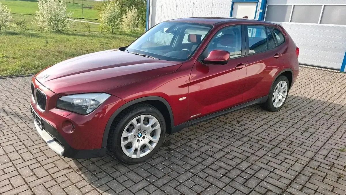 Second-hand BMW X1 143 CP (105 kW) 2010 Roșu SUV