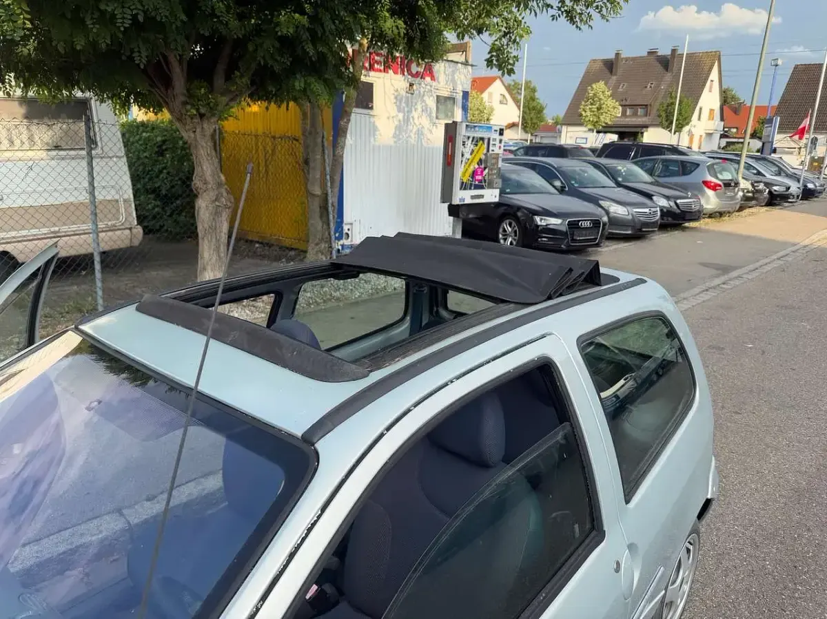Gebraucht Renault Twingo 58 PS (42 kW) 2003 Other Kleinwagen