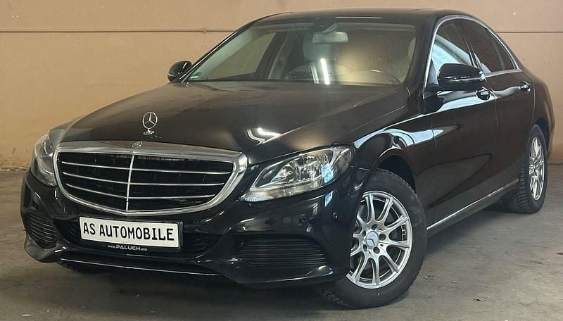 Gebraucht Mercedes C220 Exclusive 170 PS (125 kW) 2015 Schwarz Limousine