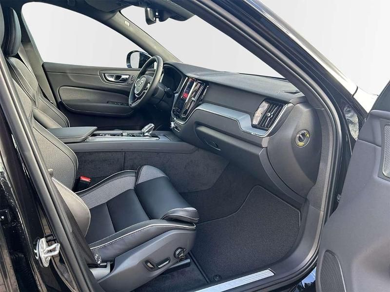 Gebraucht Volvo XC60 Plus 398 PS (292 kW) 2025 Schwarz SUV