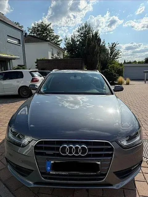 Gebraucht Audi A4 Ambiente 170 PS (125 kW) 2014 Grau Kombi