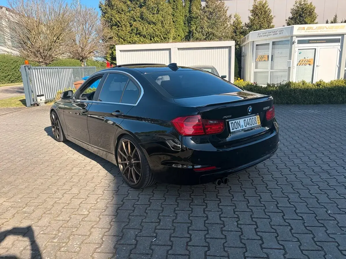 Gebraucht BMW 328 245 PS (180 kW) 2015 Schwarz Limousine
