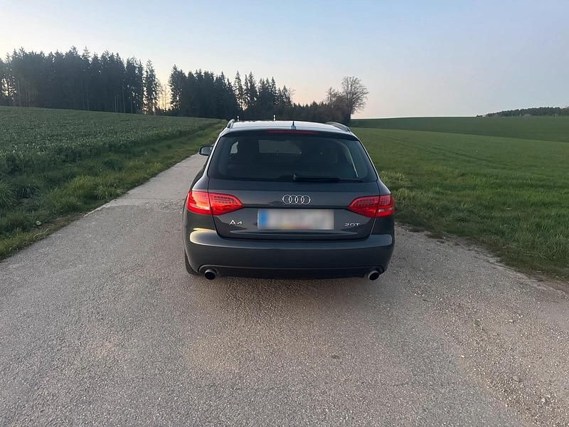 Gebraucht Audi A4 190 PS (139 kW) 2010 Blau Kombi