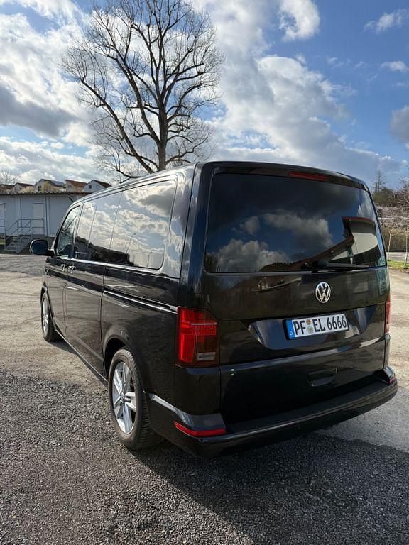 Second-hand VW T6 150 CP (110 kW) 2016 Negru Van