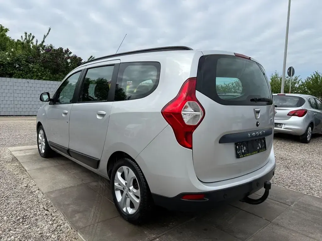 Gebraucht Dacia Lodgy Prestige 83 PS (61 kW) 2012 Grau etoile Van / Kleinbus
