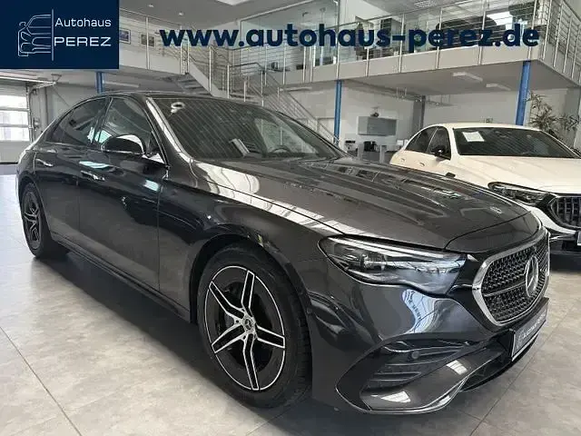 Gebraucht Mercedes E450 AMG Line Premium Plus 381 PS (280 kW) 2023 Limousine
