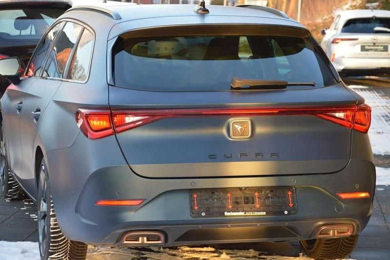 Gebraucht Cupra Leon 150 PS (110 kW) 2023 Petrolblau matt Kombi