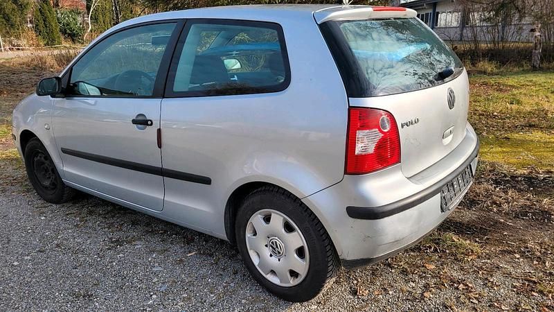 Gebraucht VW Polo 64 PS (47 kW) 2003 Silber Kleinwagen