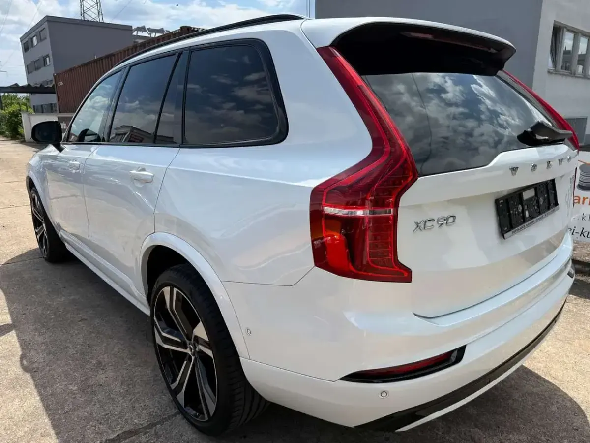 Gebraucht Volvo XC90 Plus 235 PS (172 kW) 2023 Crystal white SUV