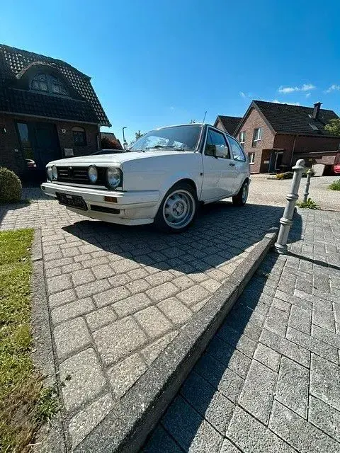 Gebraucht VW Golf II GTI 111 PS (81 kW) 1984 Weiß Kleinwagen