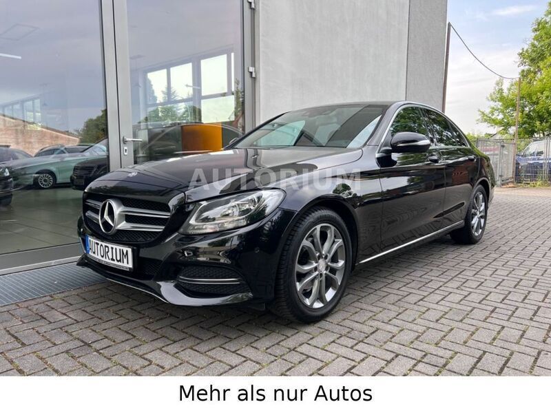 Schwarz Gebraucht 2014 Mercedes C180 Limousine | 16.999 € (Fairer Preis) - Bild 1/4