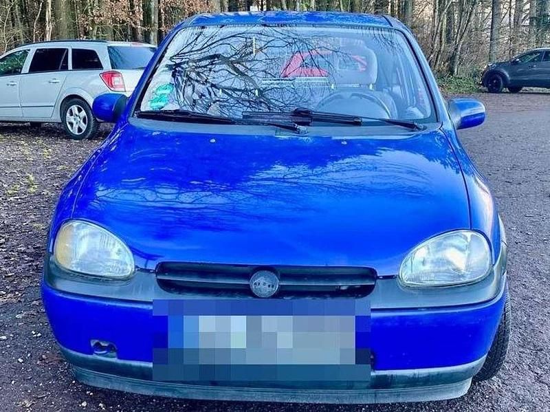 Gebraucht Opel Corsa 45 PS (33 kW) 1997 Blau Limousine