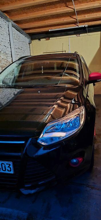 Gebraucht Ford Focus SYNC Edition 150 PS (110 kW) 2014 Schwarz Limousine