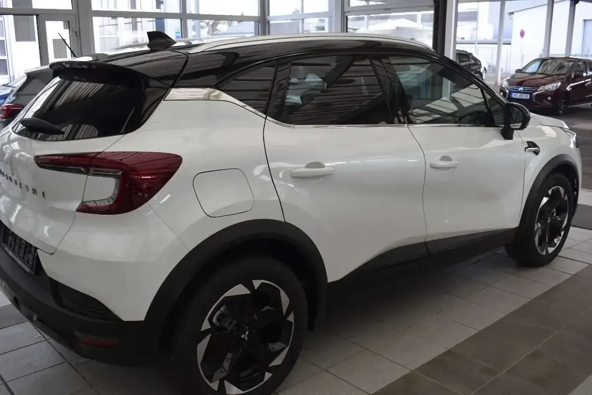 Gebraucht Mitsubishi ASX Edition 158 PS (116 kW) 2025 Himalayaweiß/onyxschwarz SUV