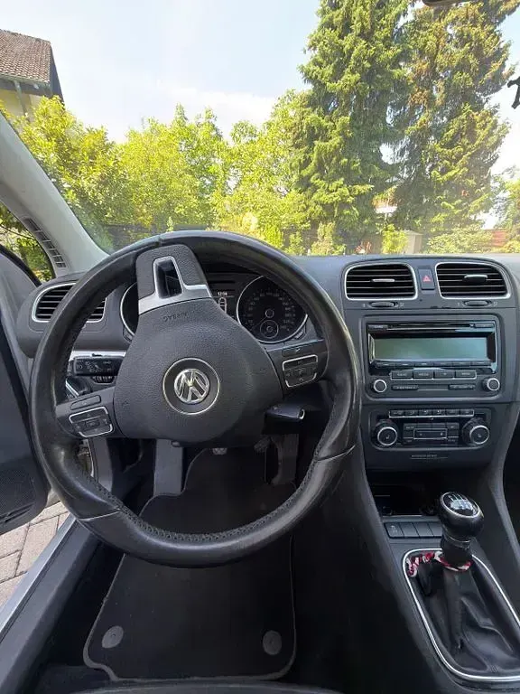 Gebraucht VW Golf VI Highline 122 PS (89 kW) 2011 Grau Kleinwagen