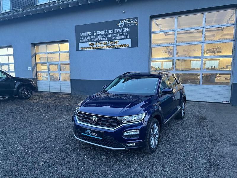 Blau Gebraucht 2021 VW T-Roc Style SUV | 24.999 € (Guter Preis) - Bild 1/4