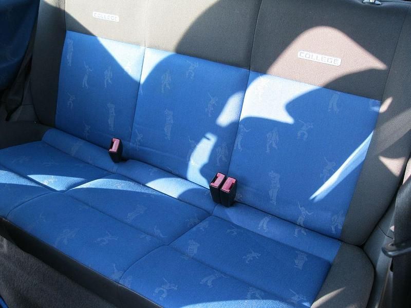 Gebraucht VW Lupo 50 PS (36 kW) 2002 Schwarz Kleinwagen