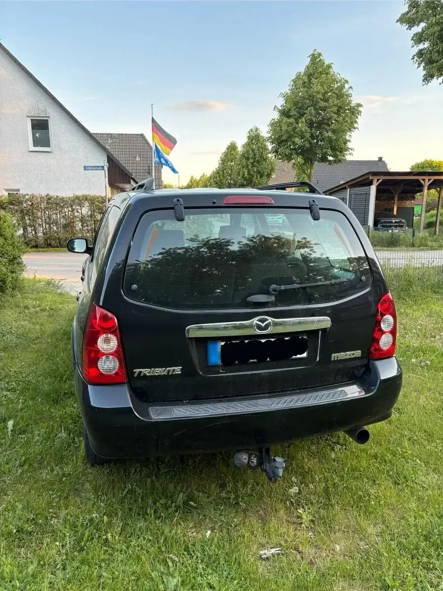 Gebraucht Mazda Tribute 150 PS (110 kW) 2004 Schwarz SUV