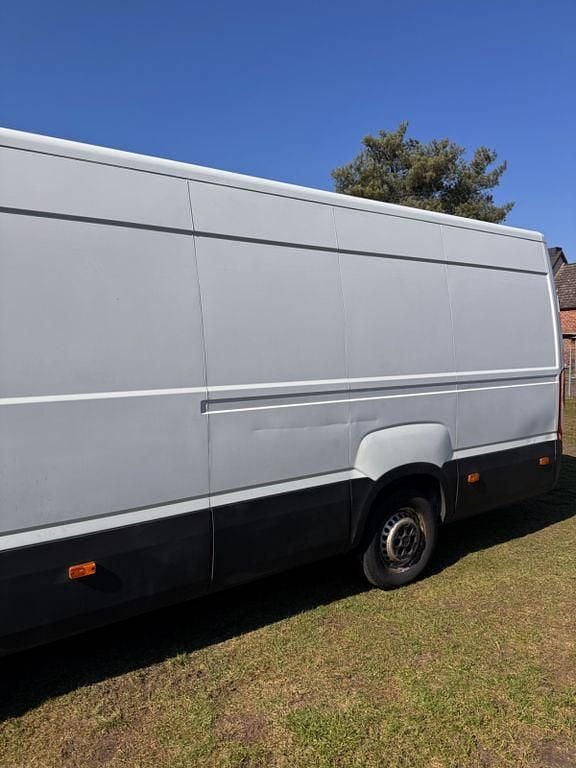 Gebraucht Iveco Daily 145 PS (106 kW) 2015 Weiß