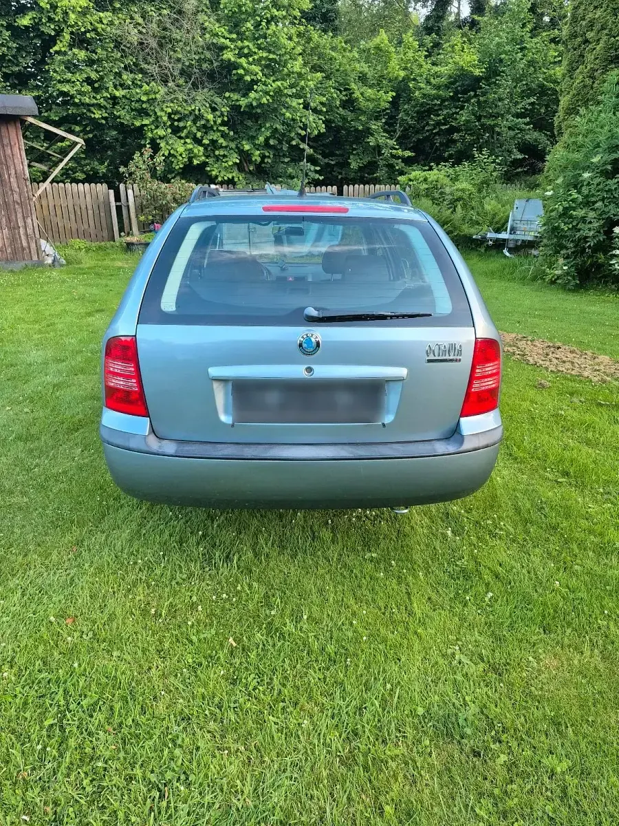 Gebraucht Skoda Octavia 101 PS (74 kW) 2002 Blau Kombi
