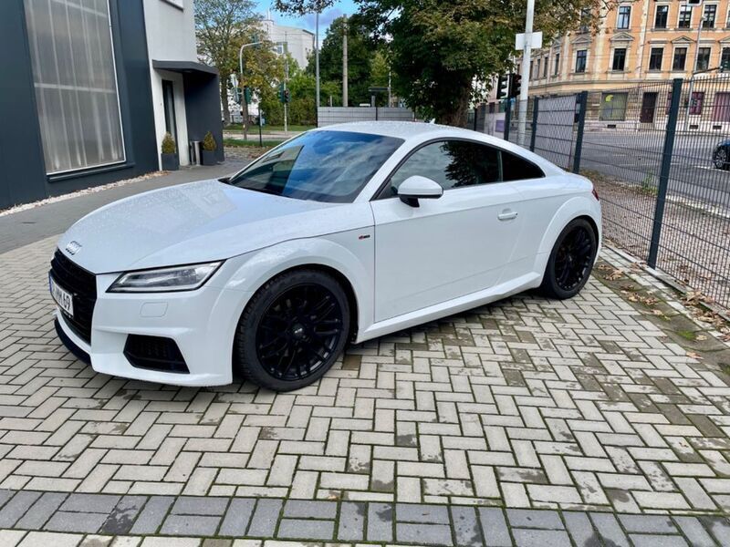 Weiß Gebraucht 2015 Audi TT Ambiente Coupé | 16.499 € (Guter Preis) - Bild 1/4