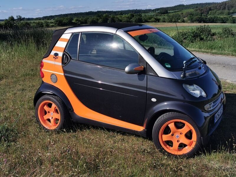 Schwarz Gebraucht 2005 Smart ForTwo Cabrio Cabrio | 2.200 € (Fairer Preis) - Bild 1/4