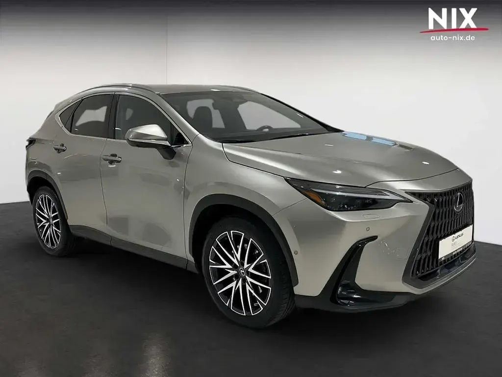 Gebraucht Lexus NX450h+ E-FOUR Luxury Line 306 PS (225 kW) 2024 Silber SUV