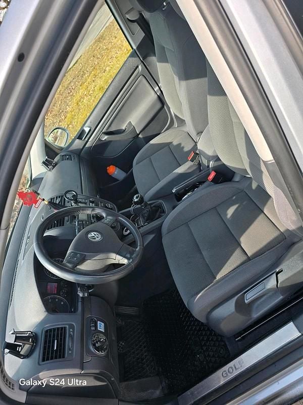 Gebraucht VW Golf V 115 PS (84 kW) 2004 Braun Kleinwagen