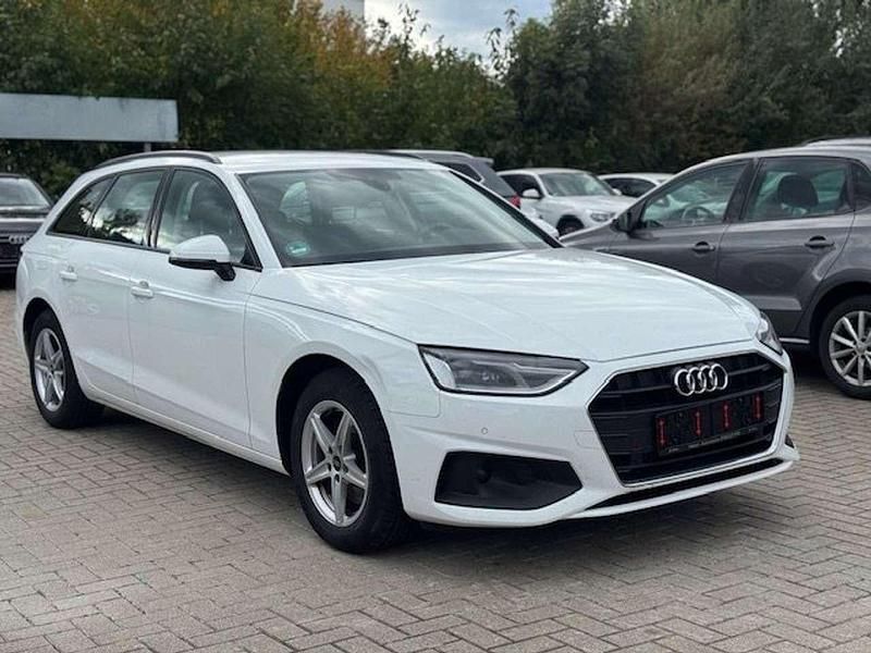 Gebraucht Audi A4 Basis 136 PS (100 kW) 2022 Ibisweiss Kombi