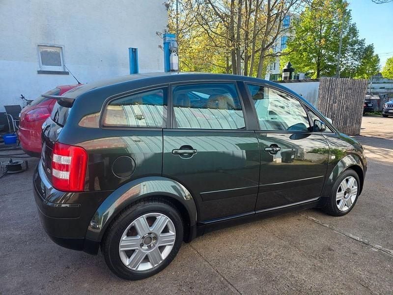 Second-hand Audi A2 75 CP (55 kW) 2002 Verde Hatchback