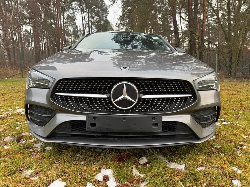 Gebraucht Mercedes CLA200 Shooting Brake AMG line 150 PS (110 kW) 2021 Grau Kombi