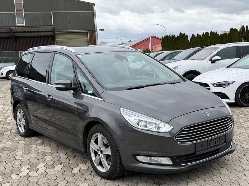 Gebraucht Ford Galaxy Titanium 150 PS (110 kW) 2017 Grau Van / Kleinbus