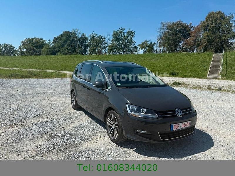 Grau Gebraucht 2013 VW Sharan Comfortline Van / Kleinbus | 10.999 € (Guter Preis) - Bild 1/4