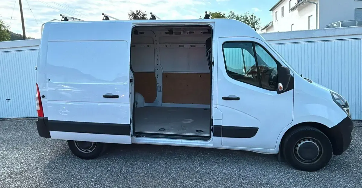 Używany Opel Movano 150 KM (110 kW) 2021 Biały Van