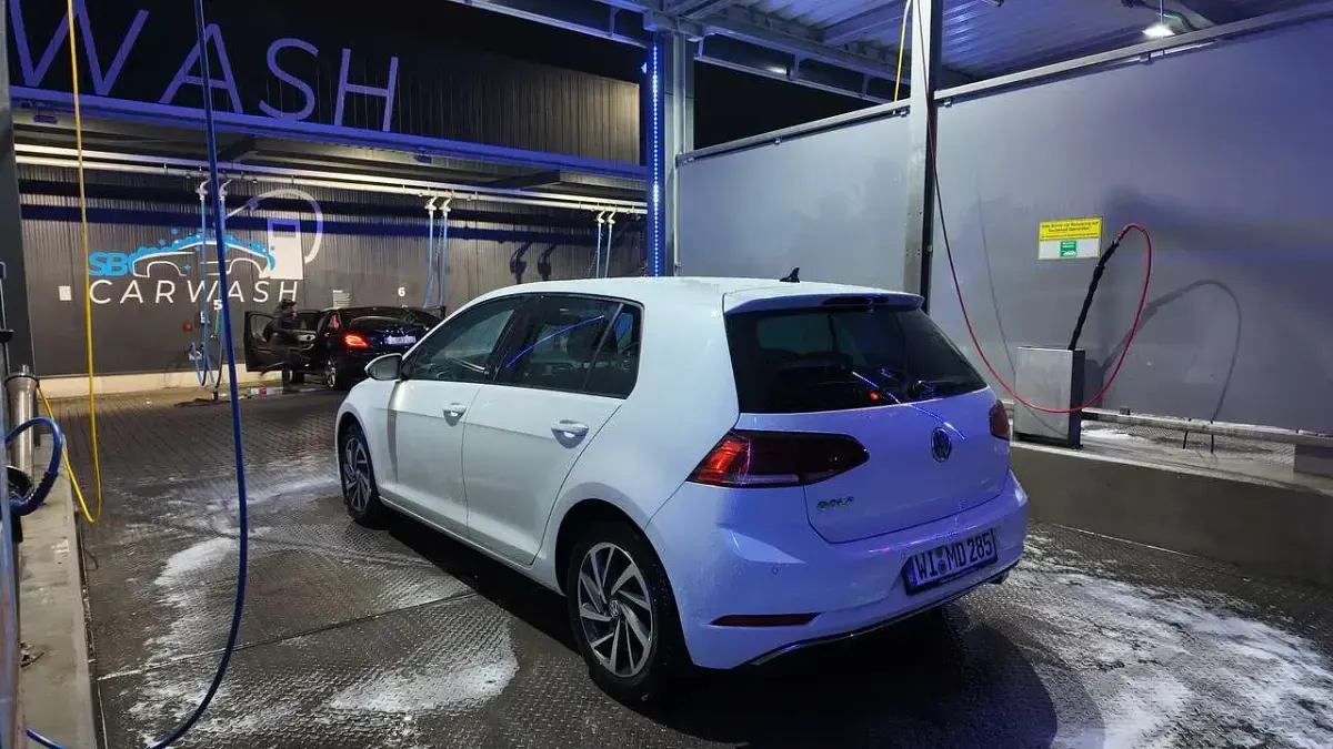 Gebraucht VW Golf VII Sound 150 PS (110 kW) 2018 Weiß Kleinwagen