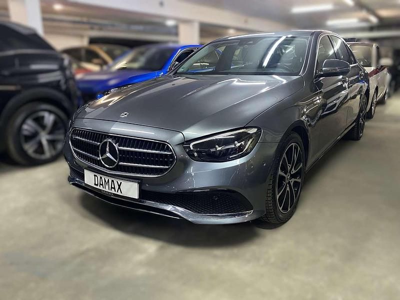 Gebraucht Mercedes E200 160 PS (117 kW) 2021 Selenitgrau  metalliclack Limousine