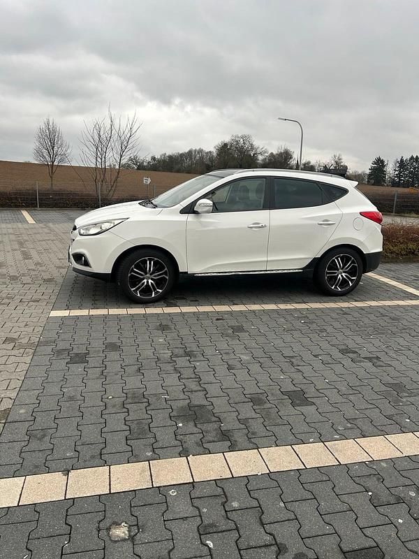 Gebraucht Hyundai ix35 184 PS (135 kW) 2011 Weiß SUV