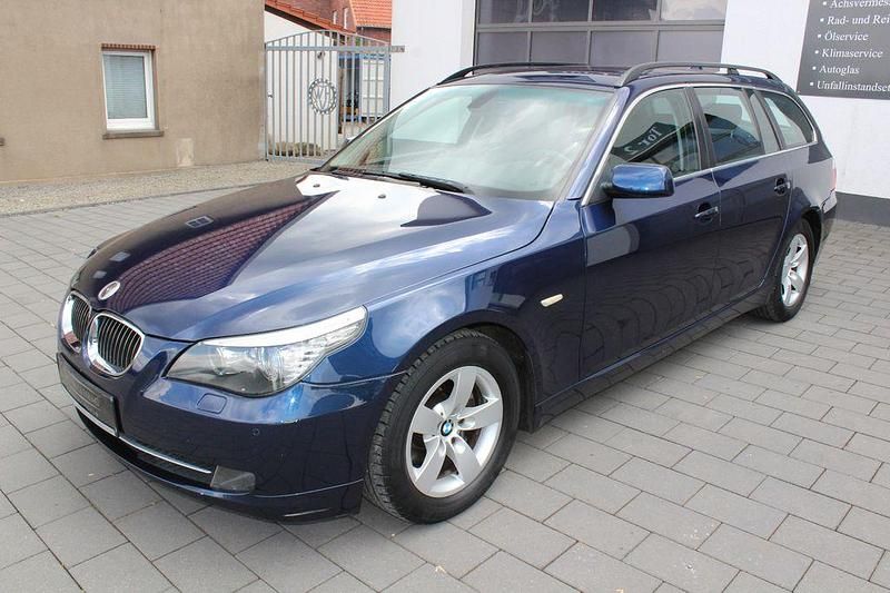 Blau Gebraucht 2008 BMW 523 Advantage Kombi | 4.990 € (Superpreis) - Bild 1/4