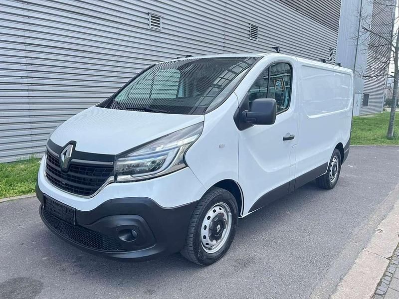 Gebraucht Renault Trafic Komfort 145 PS (106 kW) 2020 Gletscherweiss Van / Kleinbus