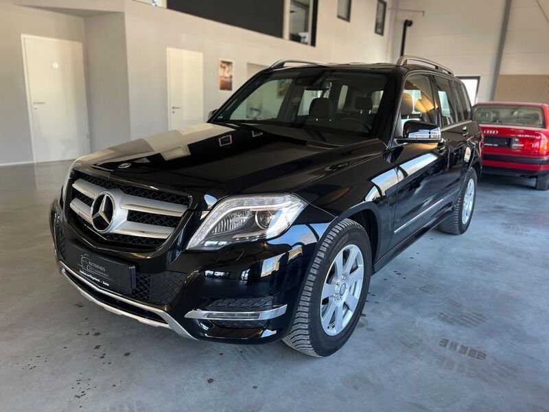Schwarz Gebraucht 2013 Mercedes GLK200 SUV | 15.950 € (Fairer Preis) - Bild 1/4
