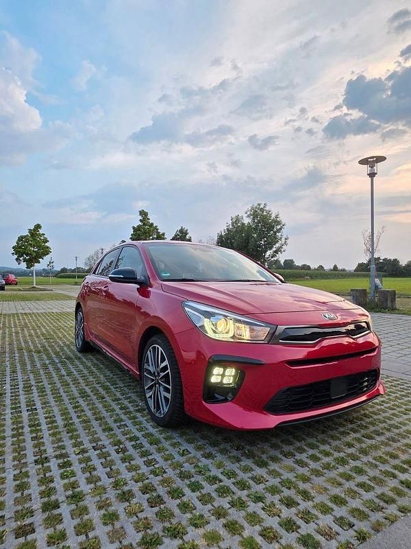 Rot Gebraucht 2019 Kia Rio GT-Line Kleinwagen | 12.900 € (Guter Preis) - Bild 1/4
