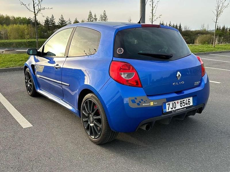 Gebraucht Renault Clio II 197 PS (144 kW) 2007 Blau Limousine